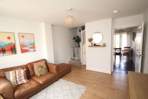 Sitting Room- click for photo gallery